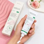 کرم ضد آفتاب بی رنگ تسکین دهنده اکسیس وای +SPF 50 مدل Complete No-Stress حجم 50 میل